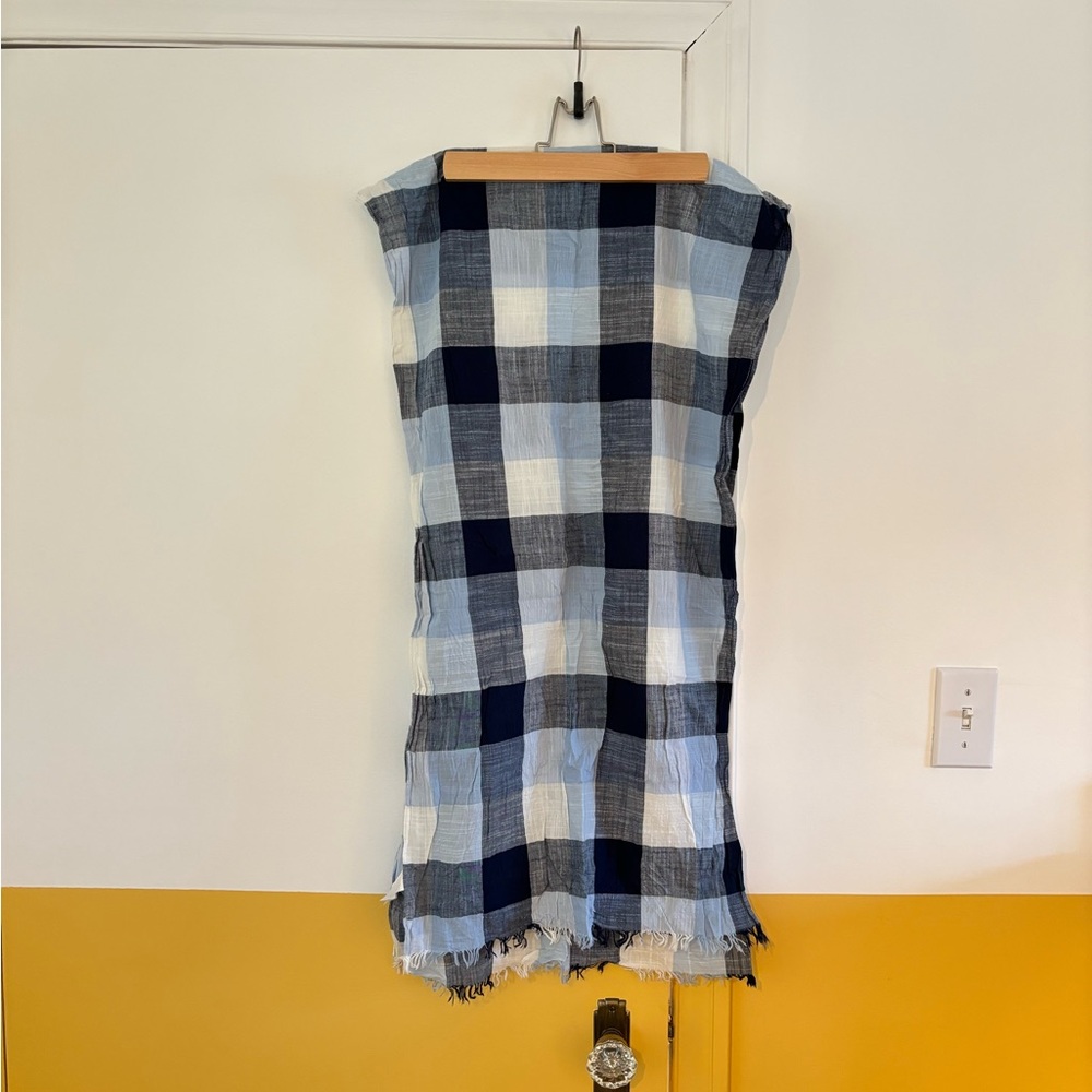 Lightweight scarf, Tschibo brand